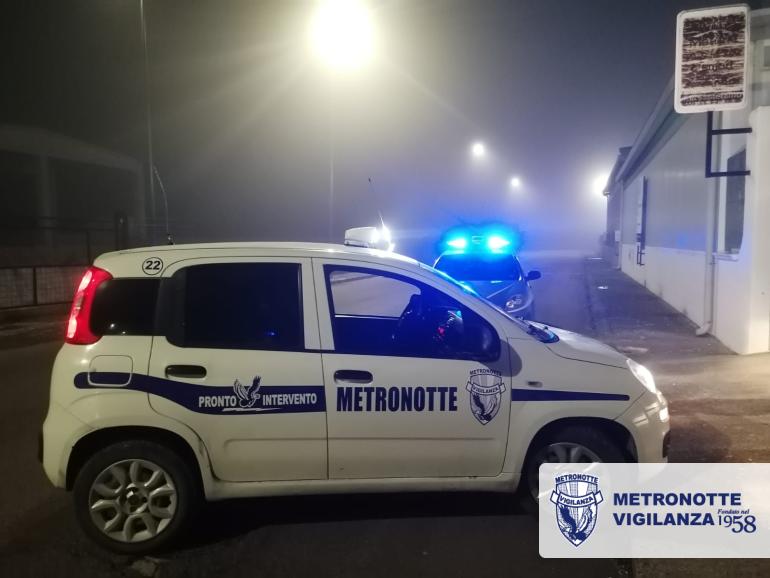 Gravina - Le Guardie Giurate in servizio nella zona industriale hanno sorpreso i ladri e quindi avvisato la Polizia: sventato furto