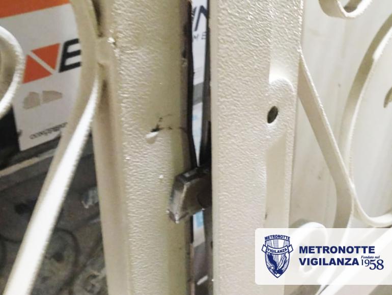 CASTELLANETA (TA) - Tentato furto in tabaccheria, intervento immediato della Metronotte e dei Carabinieri