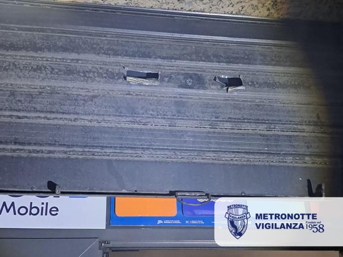 Gravina in Puglia (BA) - Tentato furto sventato, ladri in fuga all’arrivo delle autopattuglie Metronotte