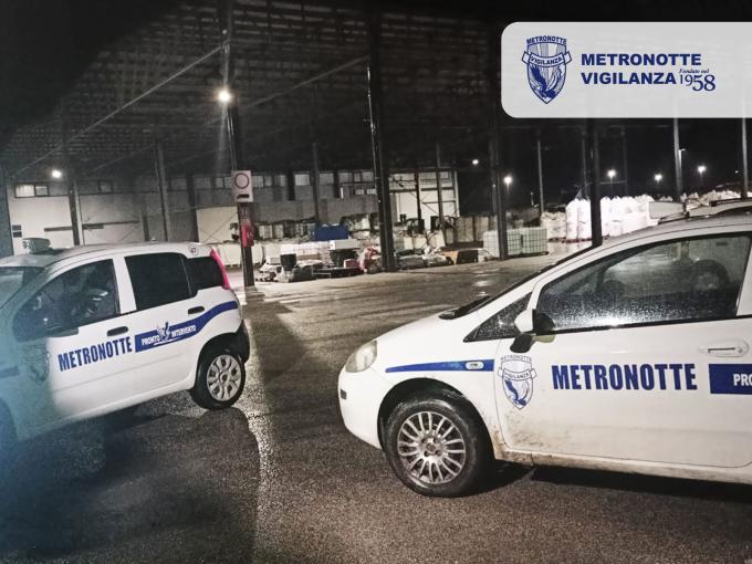 LATERZA (TA) - intrusione di un individuo in stabilimento industriale - Intervento Metronotte e Carabinieri