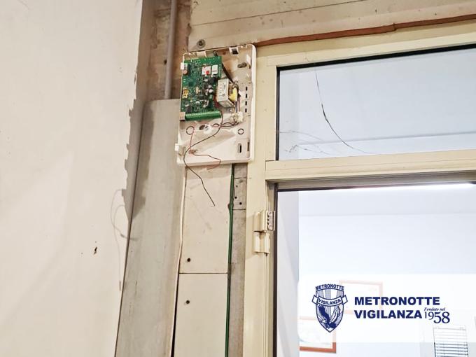 MOTTOLA - Zona PIP San Basilio: Furto sventato grazie al pronto intervento delle radiomobili Metronotte